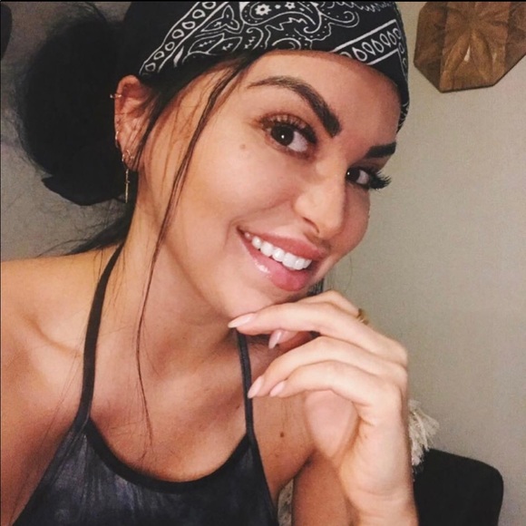 Meet your Posher, Carla - Picture 1 of 1